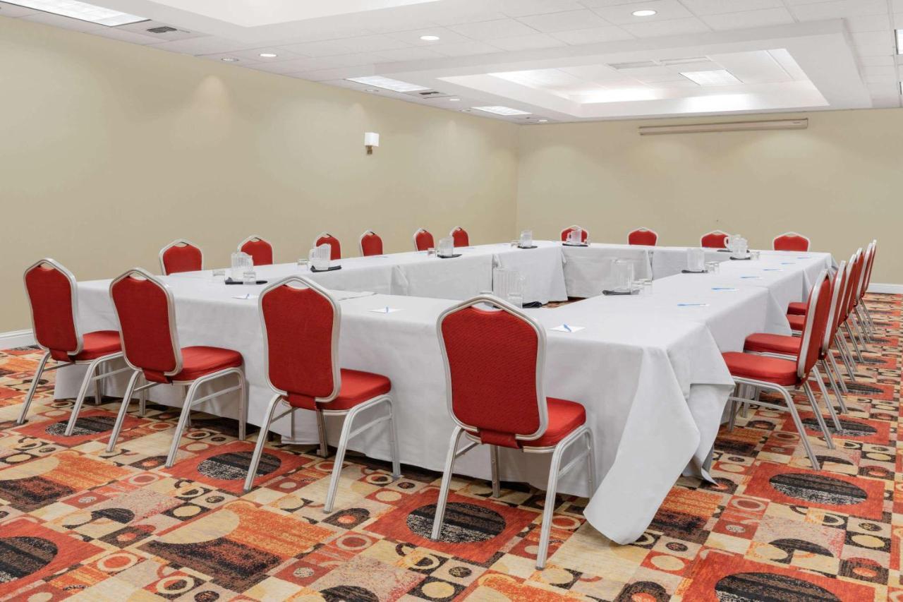Wyndham Sacramento Hotel Carmichael Luaran gambar